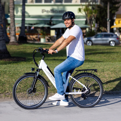 Jasion EB5 Roamer ST electric bike ridden by a cyclist outdoors