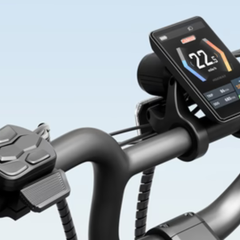 Himiway D5 2.0 20" close-up showing handlebar display screen