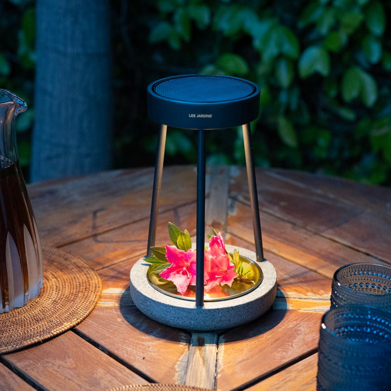 Les Jardins Bold Solar Outdoor LED Table Lamp