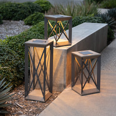 Les Jardins Soho Solar Outdoor LED Lantern